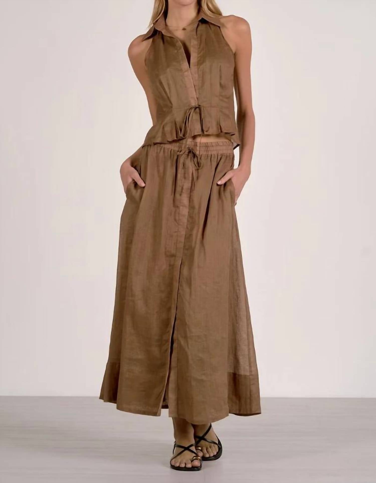 Elan - Halter Collared Top