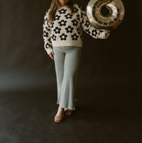 Sunday Edition - Daisy Crewneck Sweater
