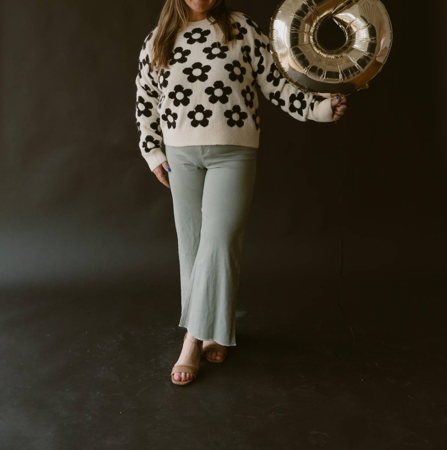 Sunday Edition - Daisy Crewneck Sweater