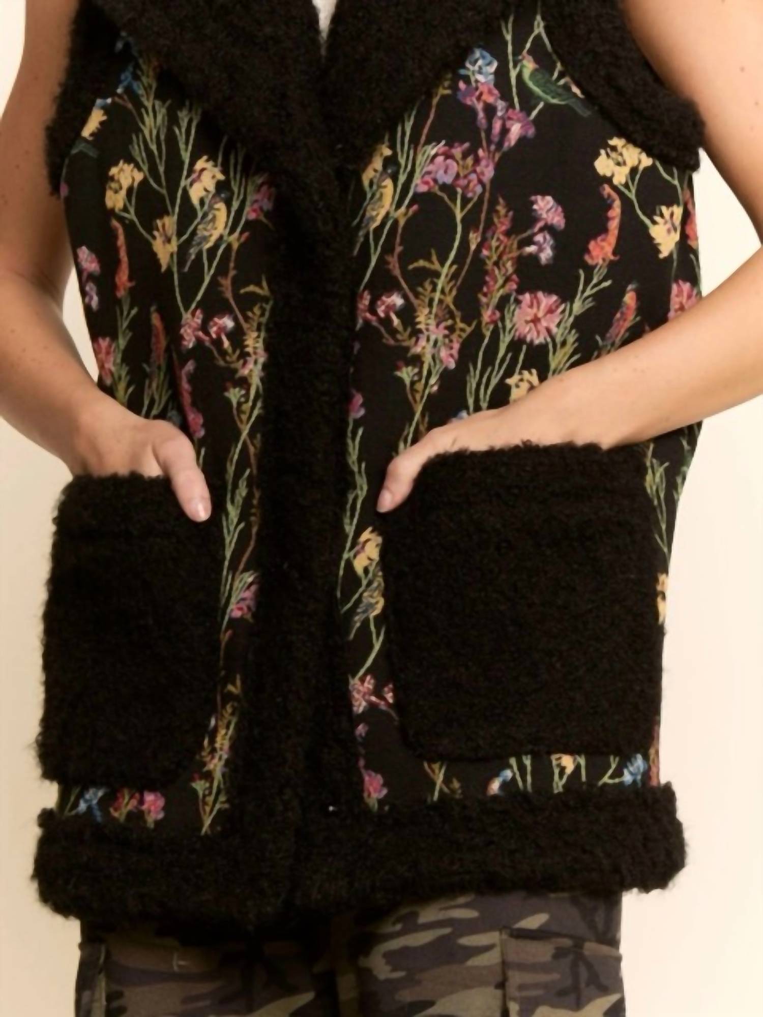 Davi & Dani - Floral Faux Fur Vest