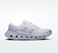 On - Women's Cloudrunner 3 Road-running Shoes - Medium