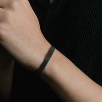 &Livy - Women's Metalystic Mesh Cuff