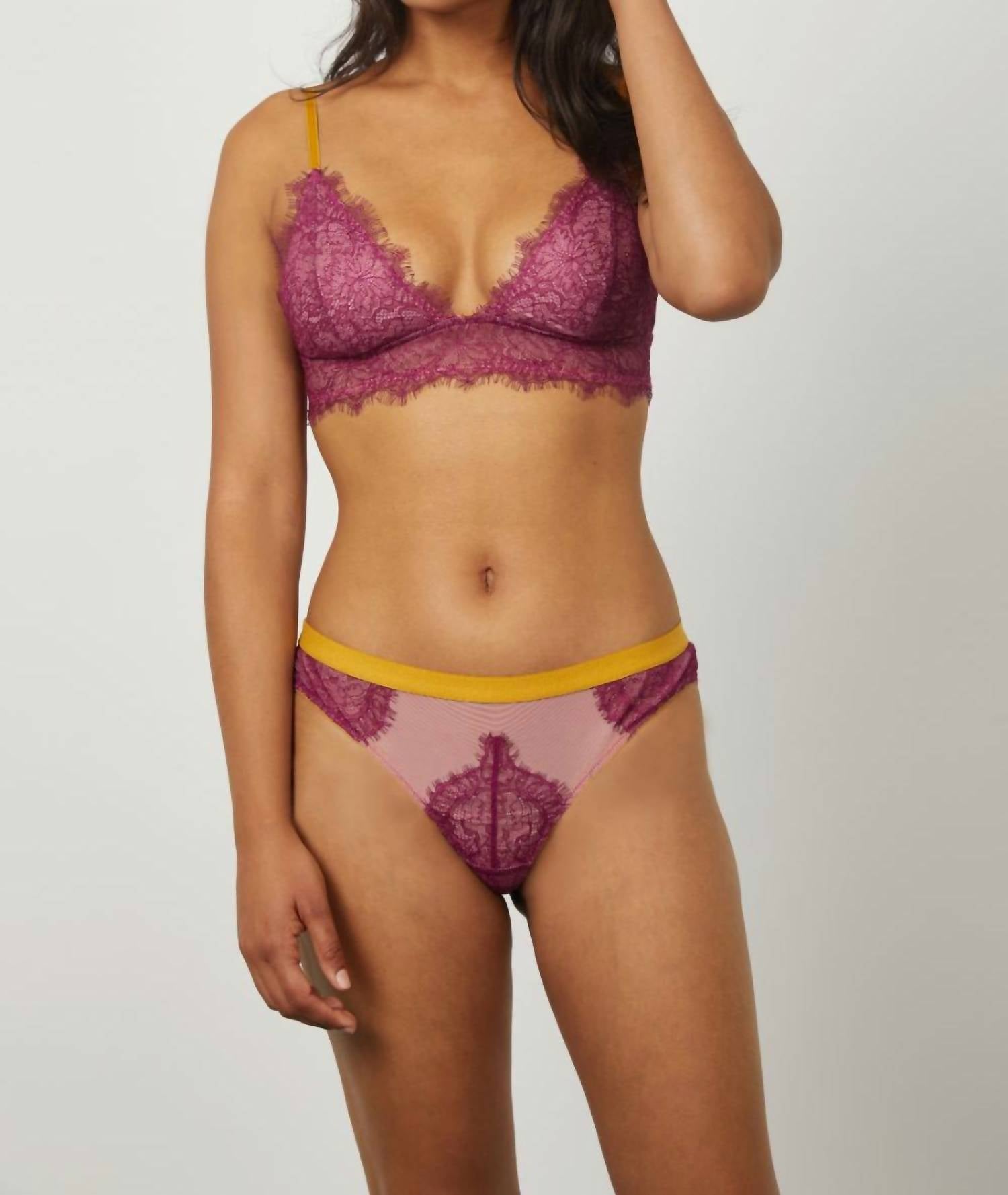 MEGAN SEAMLESS KNICKER