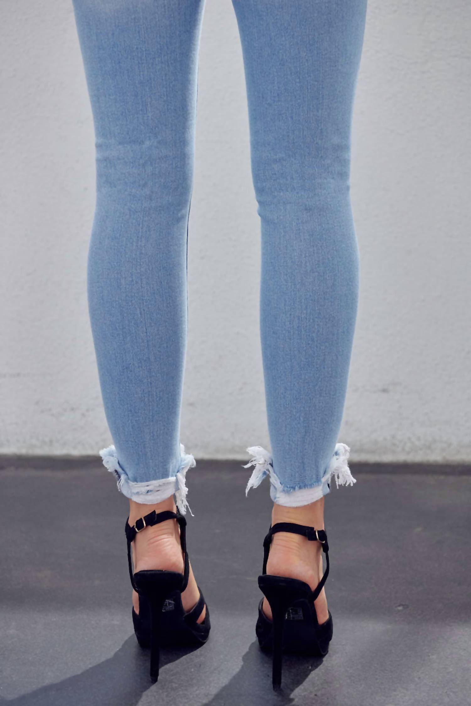 Kancan - Mid-rise Ankle Skinny Jeans With Destruction Detailing & Frayed Hem