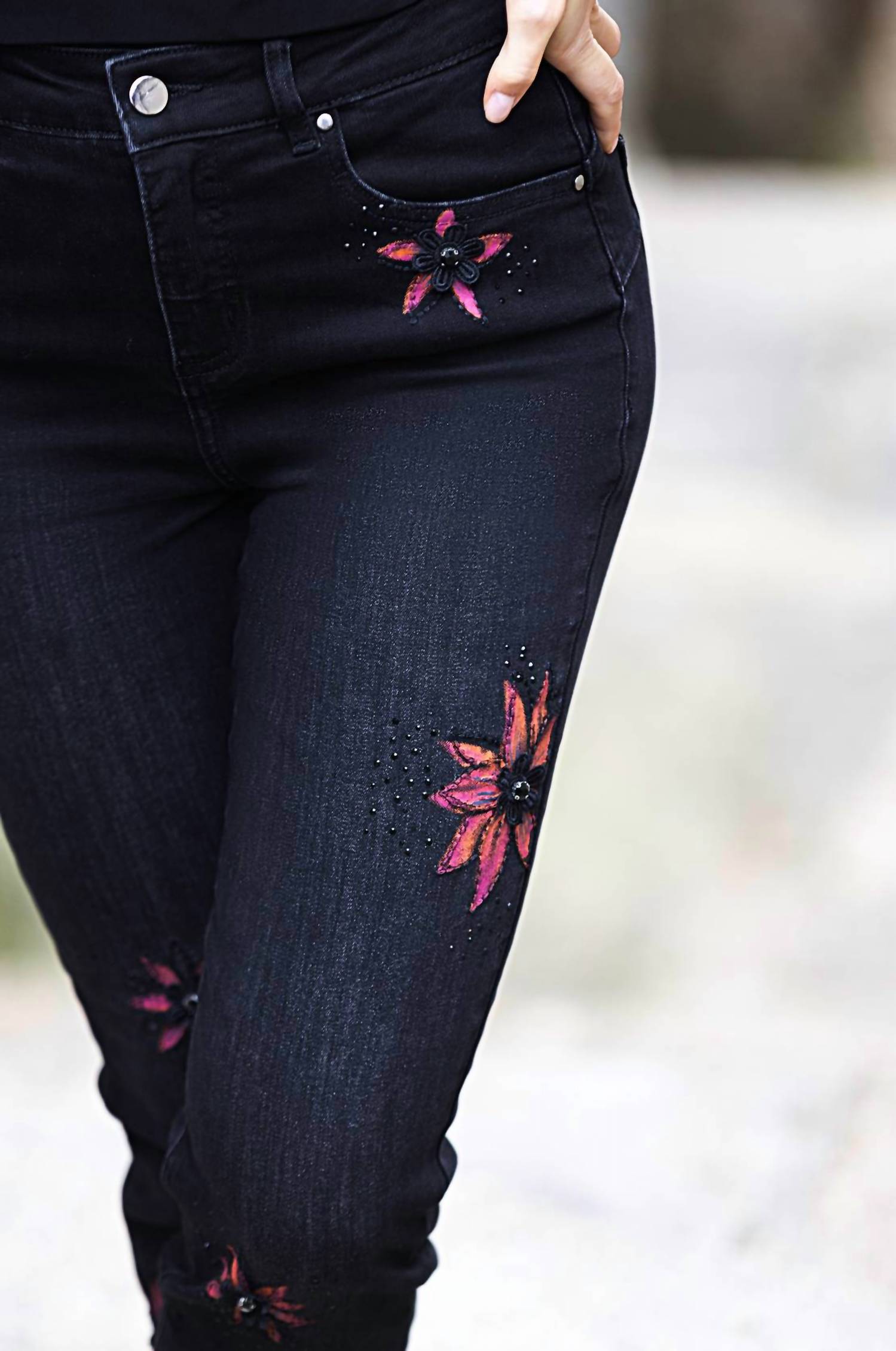 Frank Lyman - Bettany Painted Foral Denim Jeans