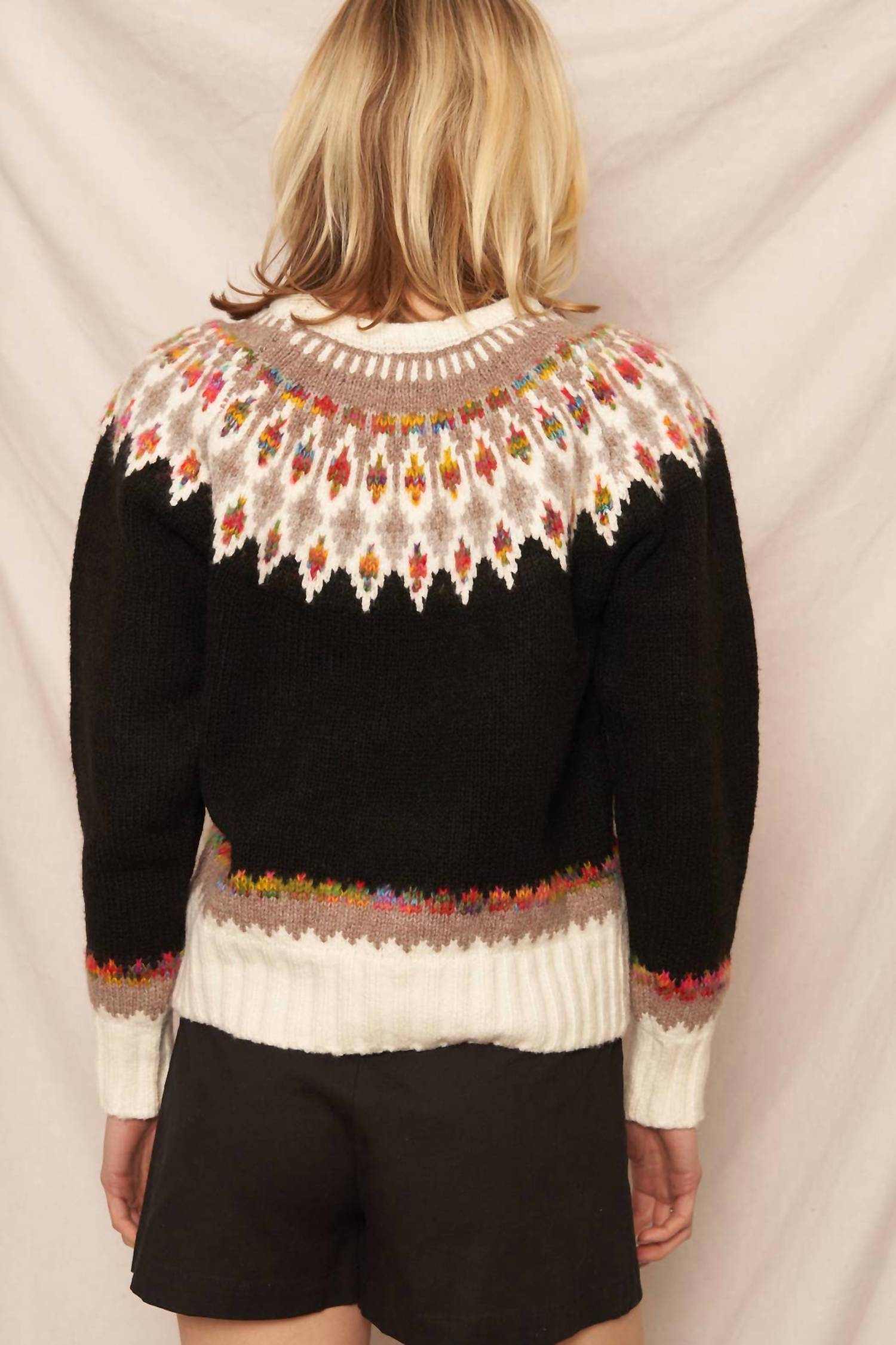 En Creme - Fern & Feather Pattern Knit Sweater