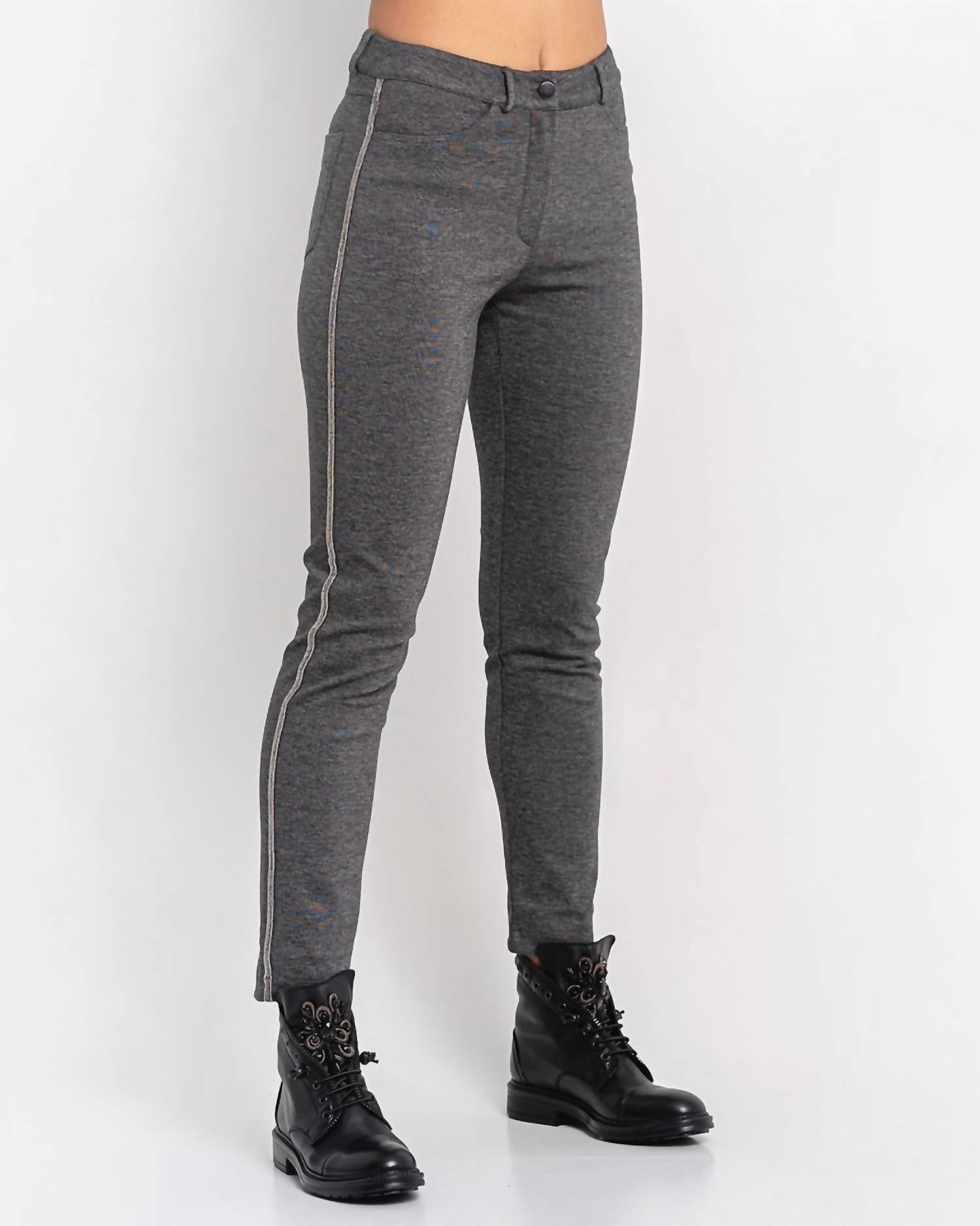 JEAN WITH SIDE STRIPE