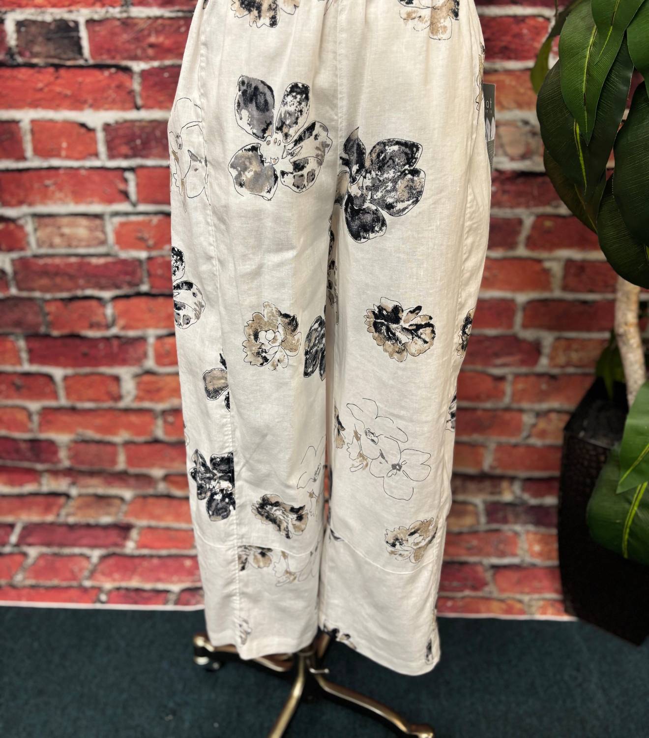 Habitat - Women's Neutral Bloom Linen Crop Pants