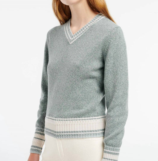 Barrie - Cashmere V-neck Sweater