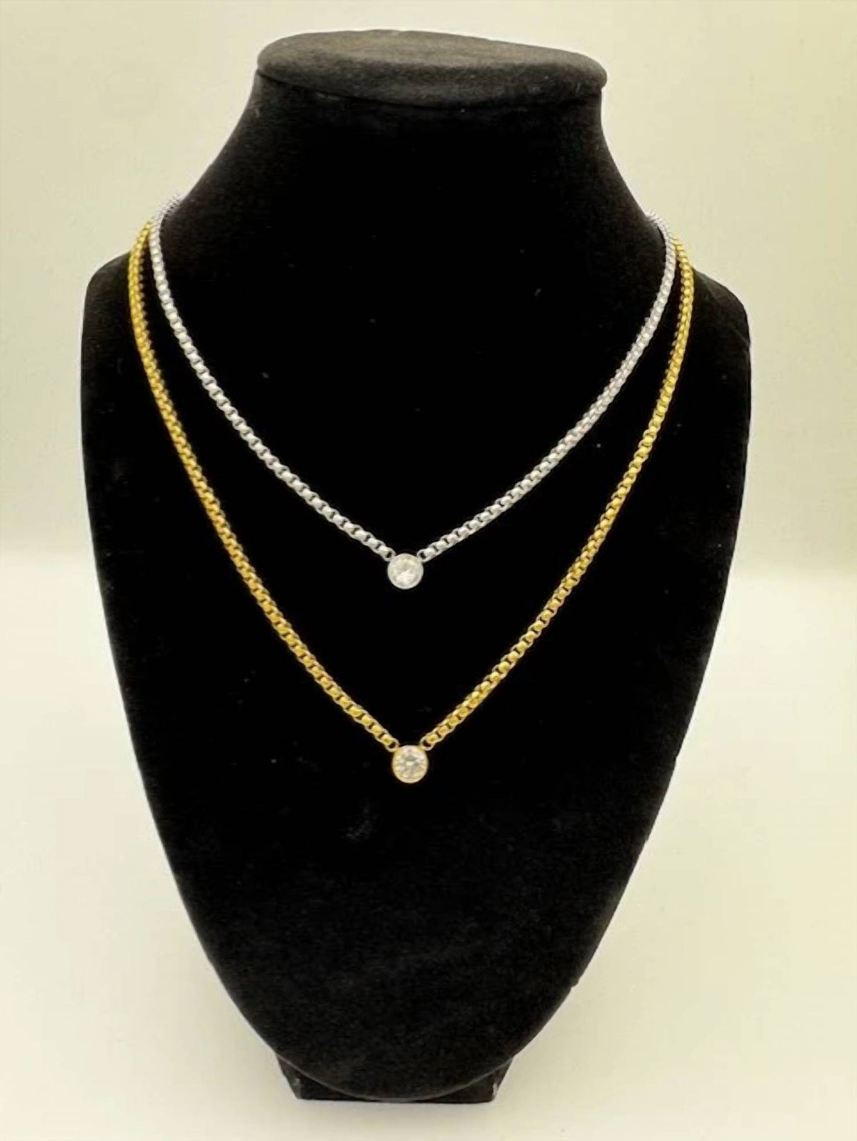 No Whining Designing - Women's Box Chain With Stud Necklace