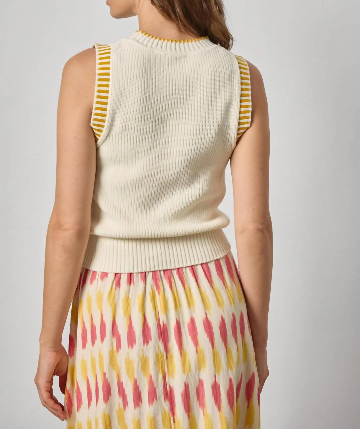 Lilla P - Sleeveless Crewneck Sweater