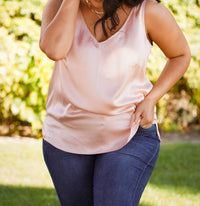 Marée Pour Toi - Plus - V-neck Silk Tank