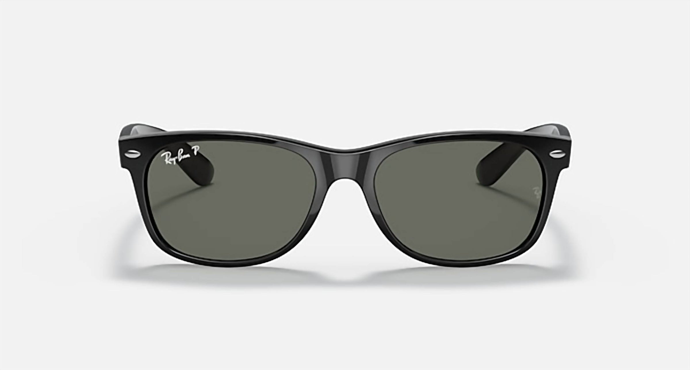 Ray Ban - New Wayfarer Classic Medium Polarized Sunglasses Rb2132 901/58