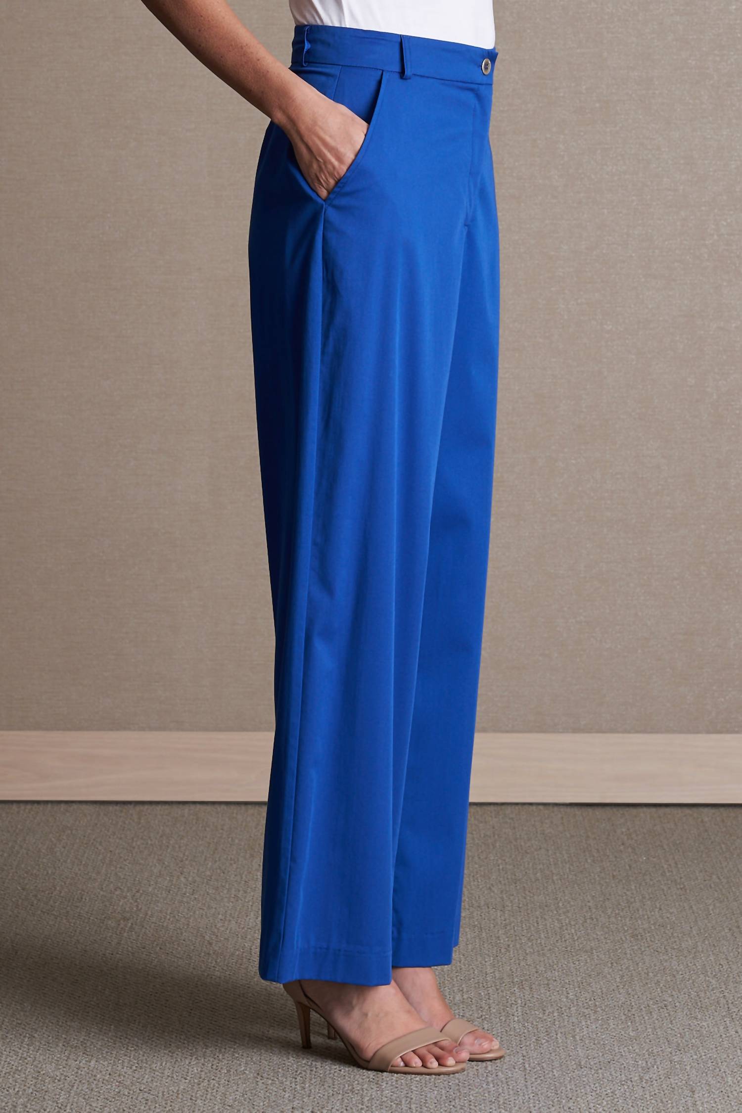 Relaxed Wide Leg Pant