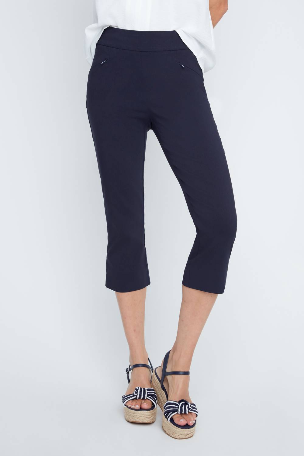 Renuar Coastal Breeze Capri Pants in black - women's pants