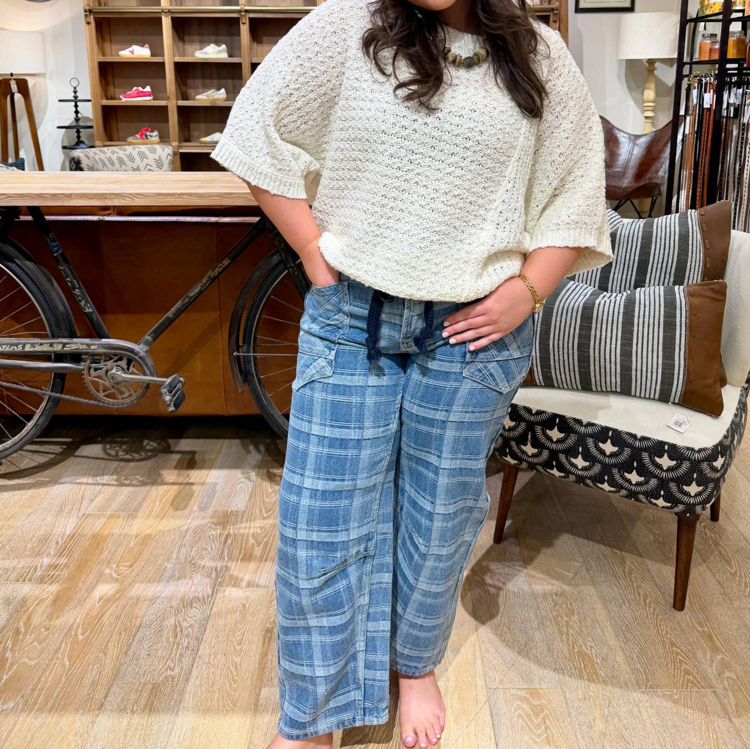 Aaron & Amber - Semi Barrel Jeans With Tie Belt - Plus