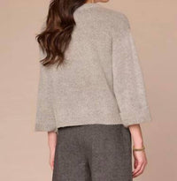 Democracy - Round Neck Floral Jacquard Plus Size Sweater