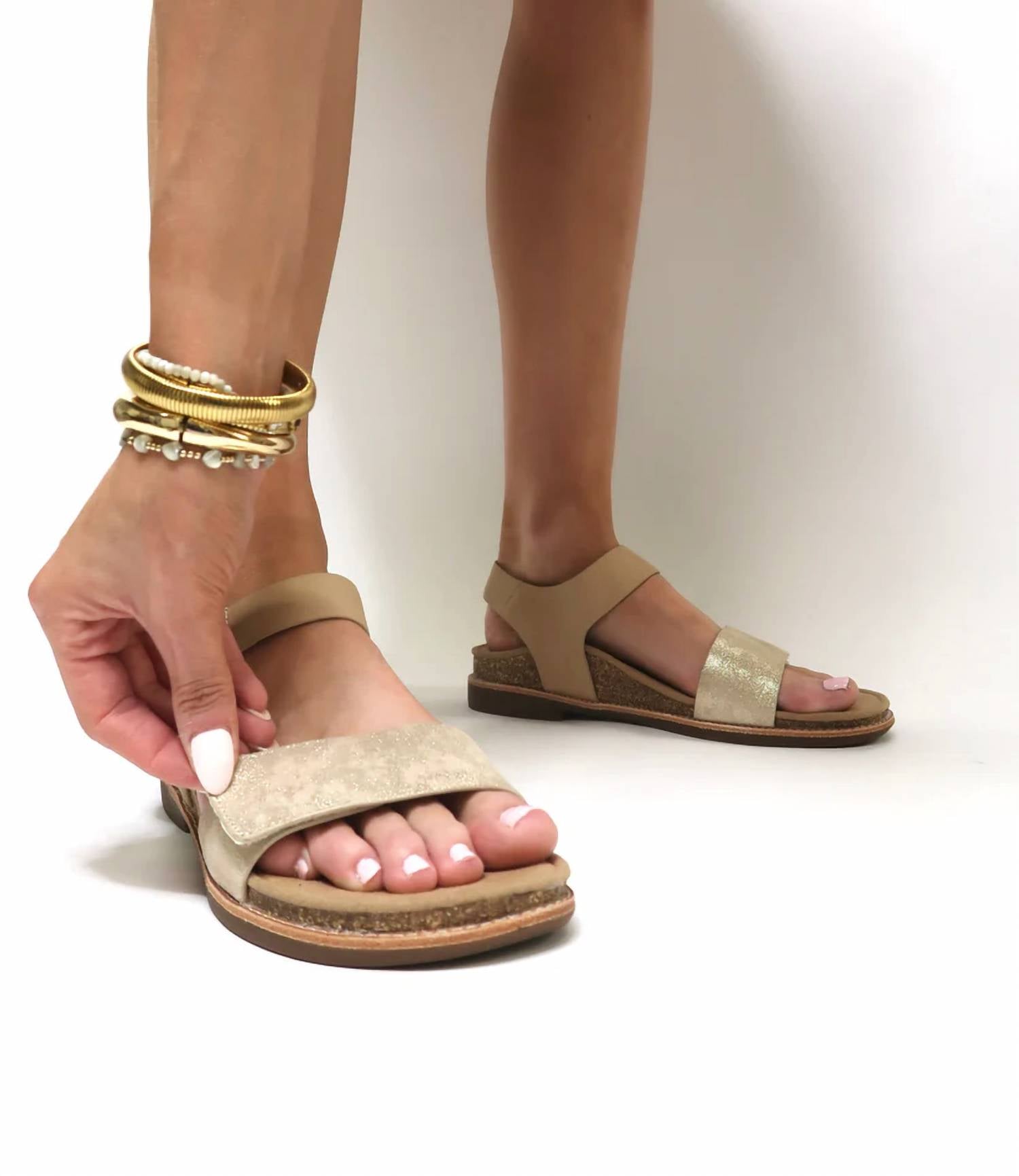 Aetrex - Women's Claire Sandal