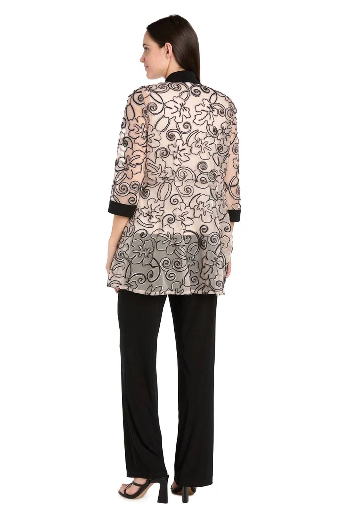 R&M Richards - 2 Piece Pant Suit