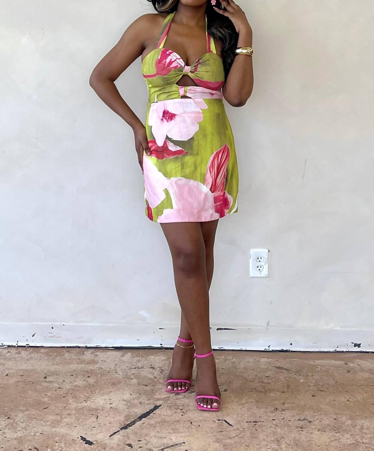 Luxxel - Floral Halter Mini Dress