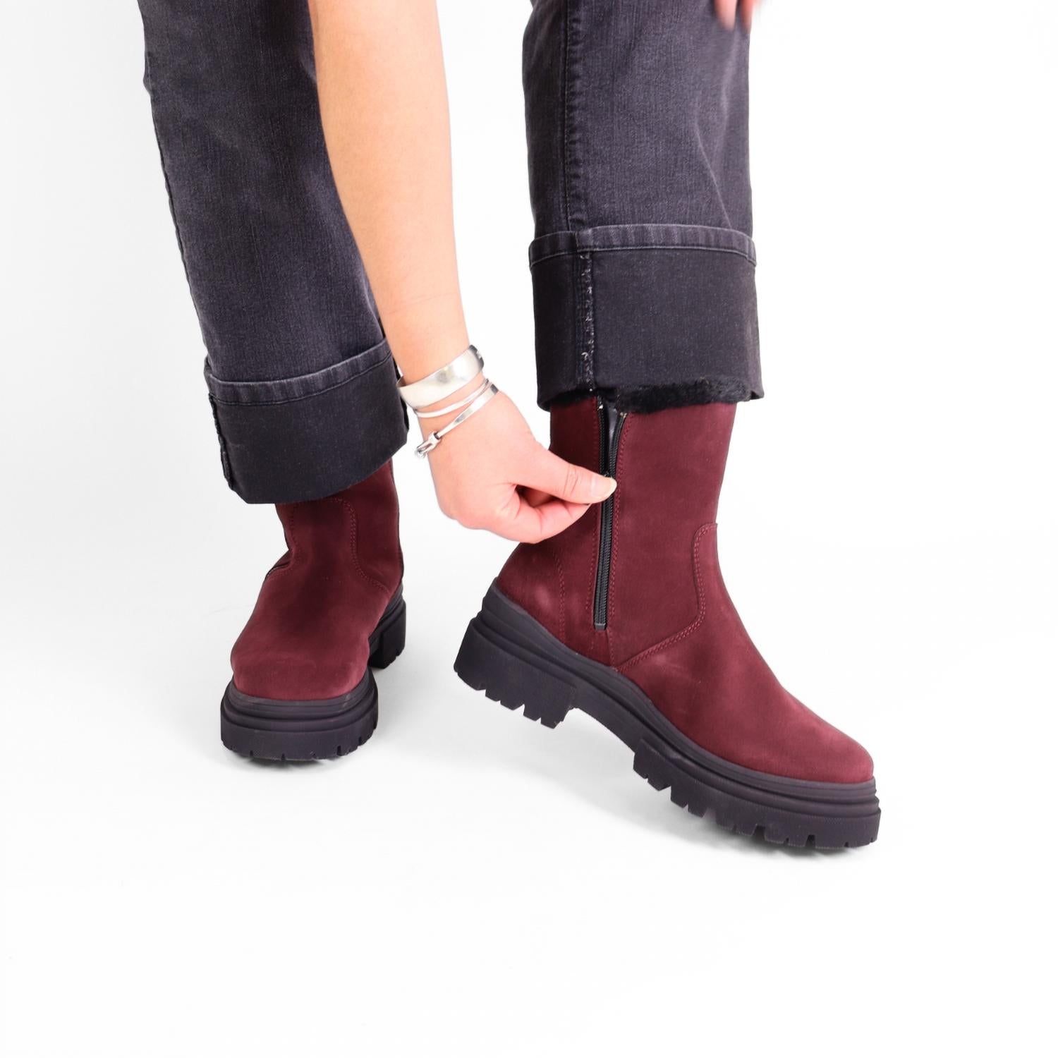 Bos. & Co. Women's Rocky Boots in mulberry black - women's shoe - view 8
