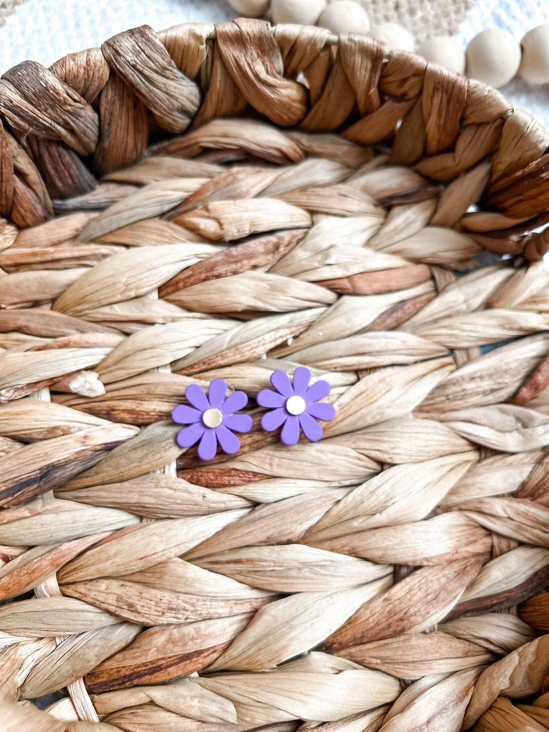 White Label - Women's Spring Daisy Floral Studs Earrings