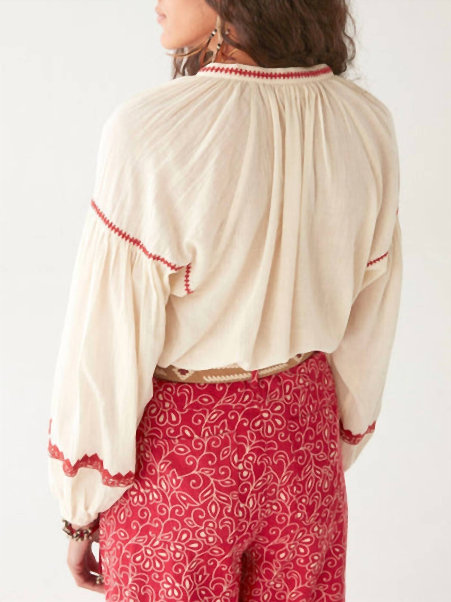 Maison Hotel - Irina Billowy Sleeves Blouse
