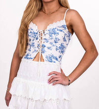 Sky To Moon - Women's Chintz Floral Lace Front Top
