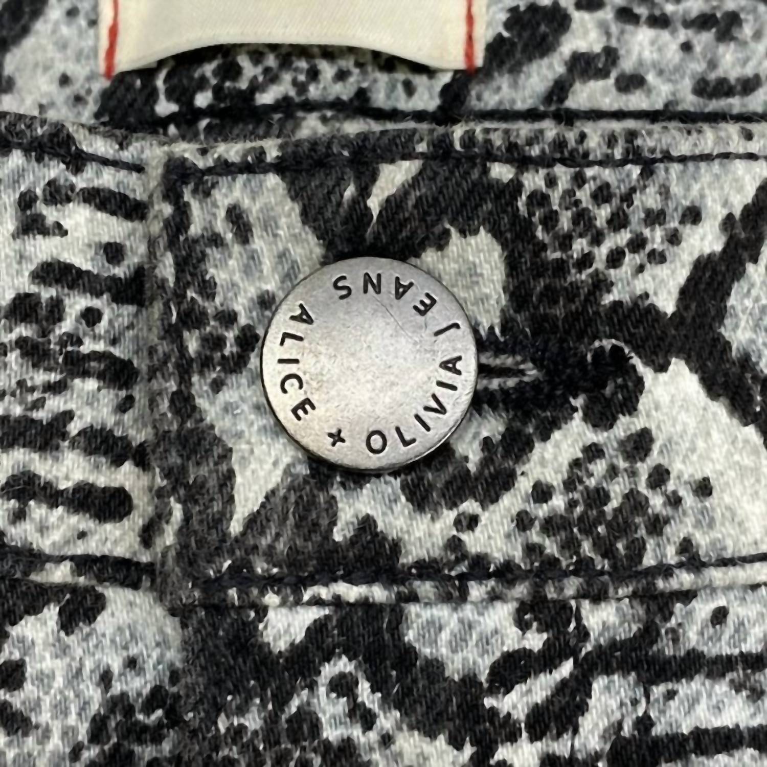 alice + olivia Women’s Snakeskin Skinny Jeans in black white - women's jeans - view 5
