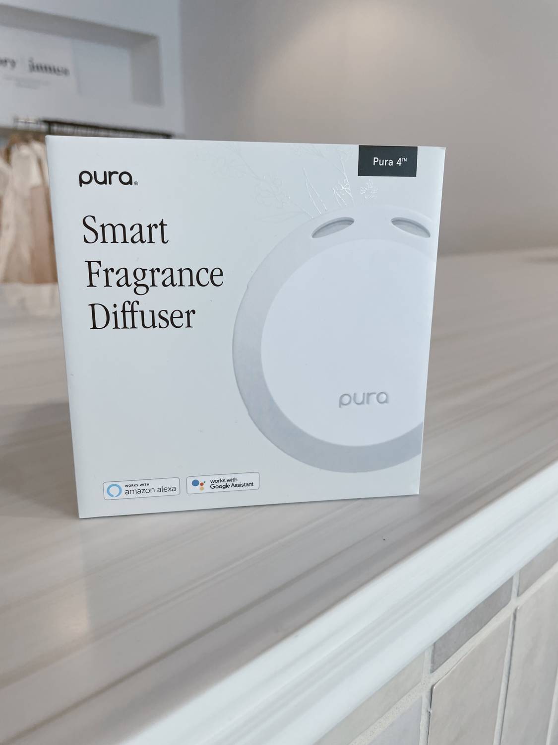 pura 4 Smart Fragrance Diffuser in white - item
