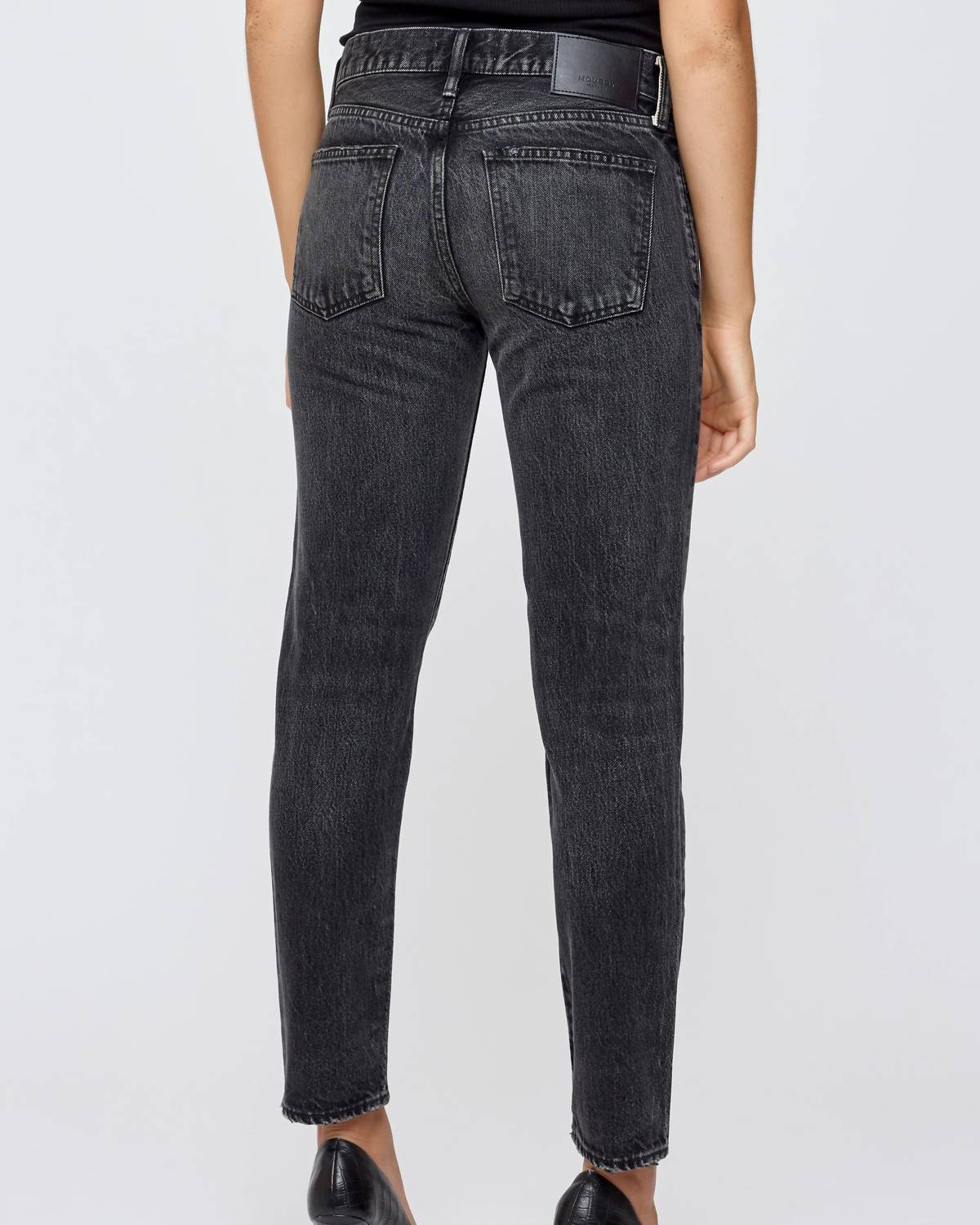 Moussy Seville Tapered Jeans in black - women's jeans - detail view