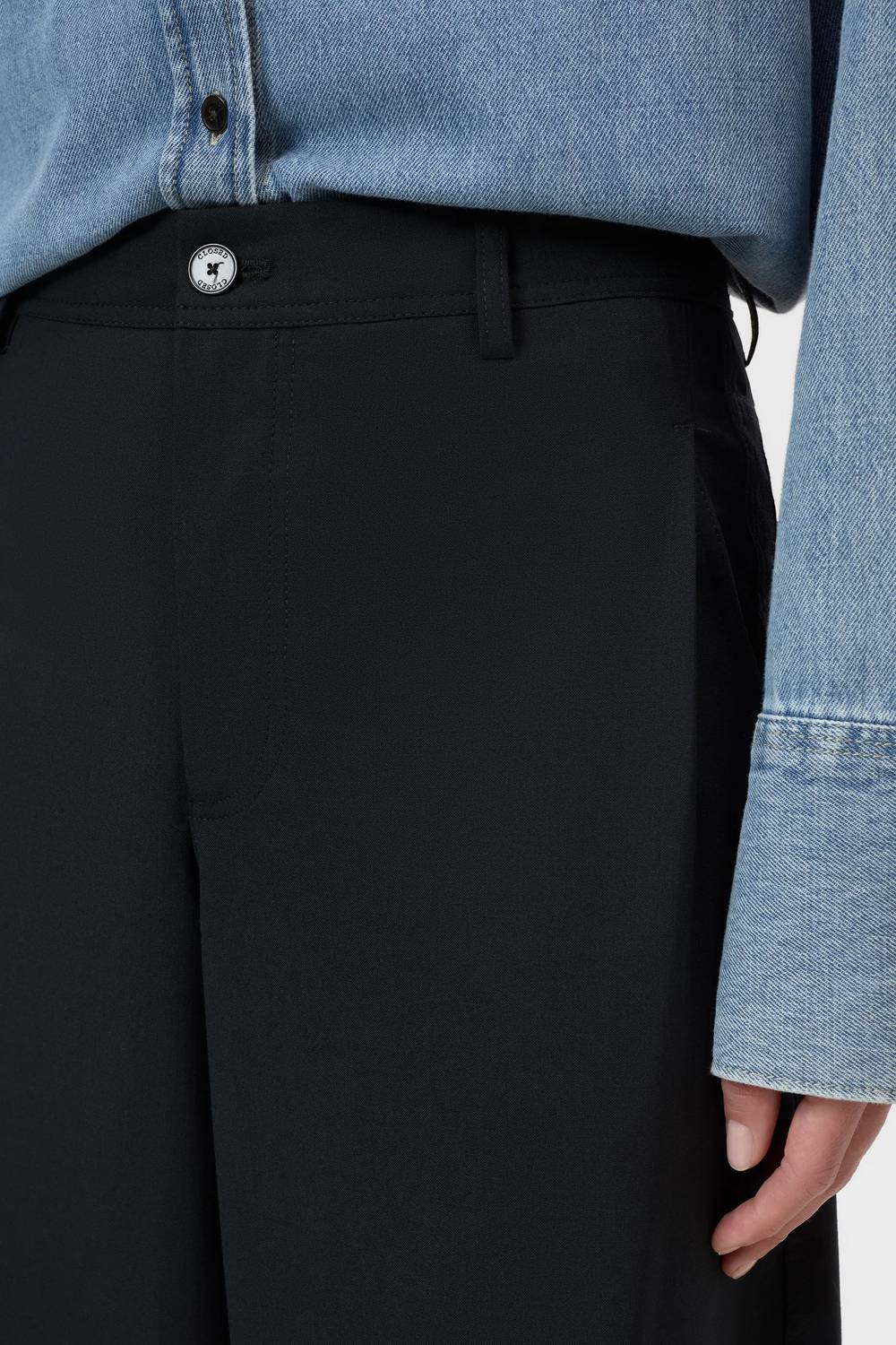 CLOSED Wrenna Pants in black - women's pants - alternate view