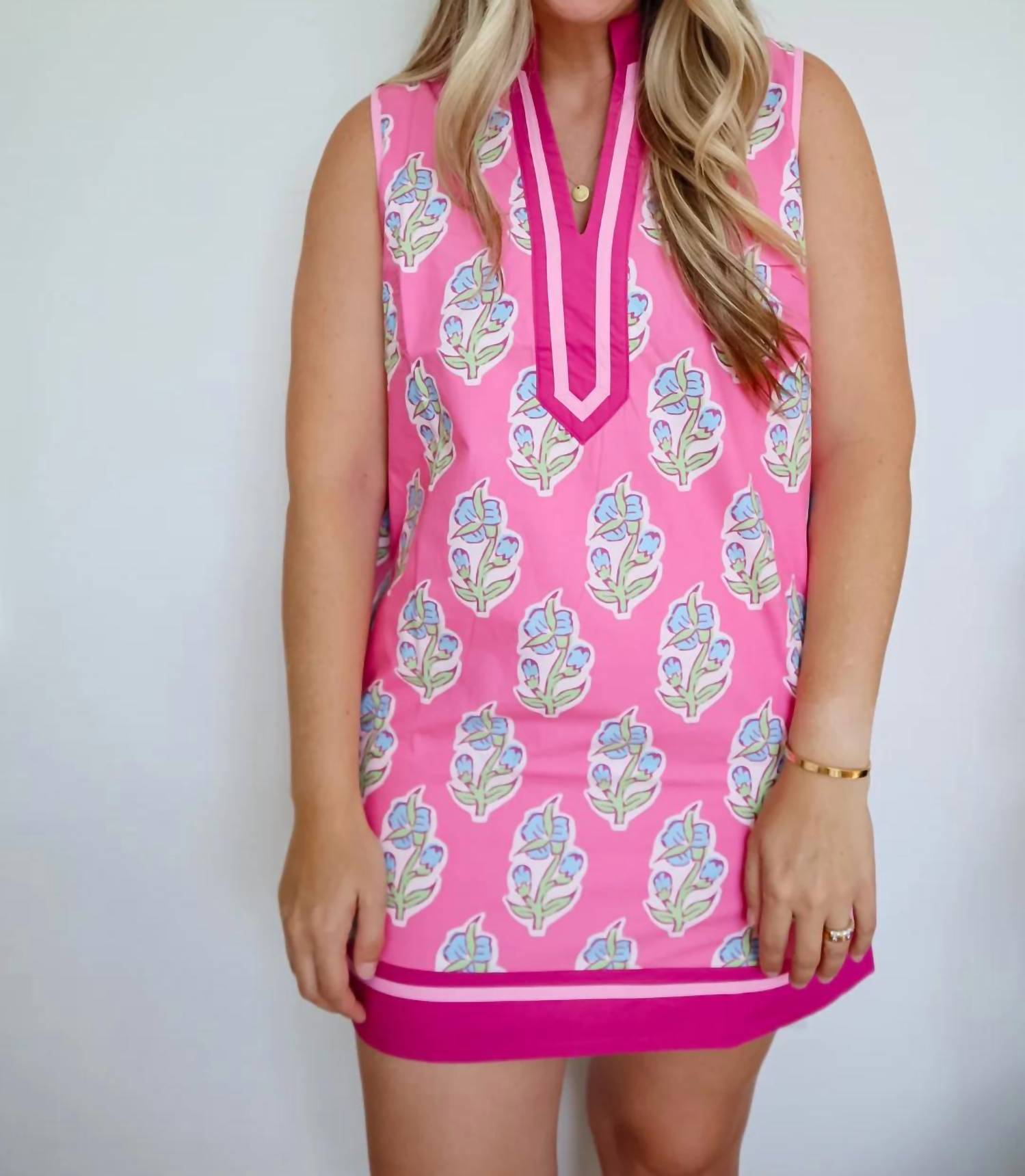 Tcec - Shannon Preppy Floral Split Neck Mini Dress with Pockets
