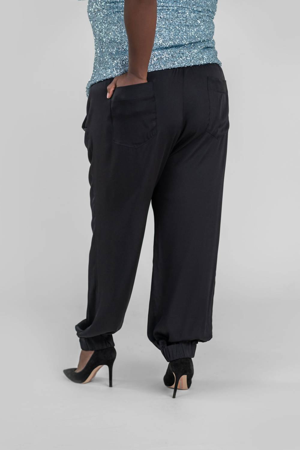Nouvelle / Silk95Five - MARA JOGGERS