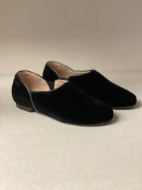 Orkideas - Women's Plain All Closed Slip On