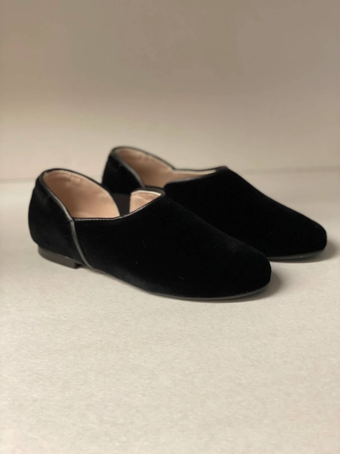 Orkideas - Women's Plain All Closed Slip On