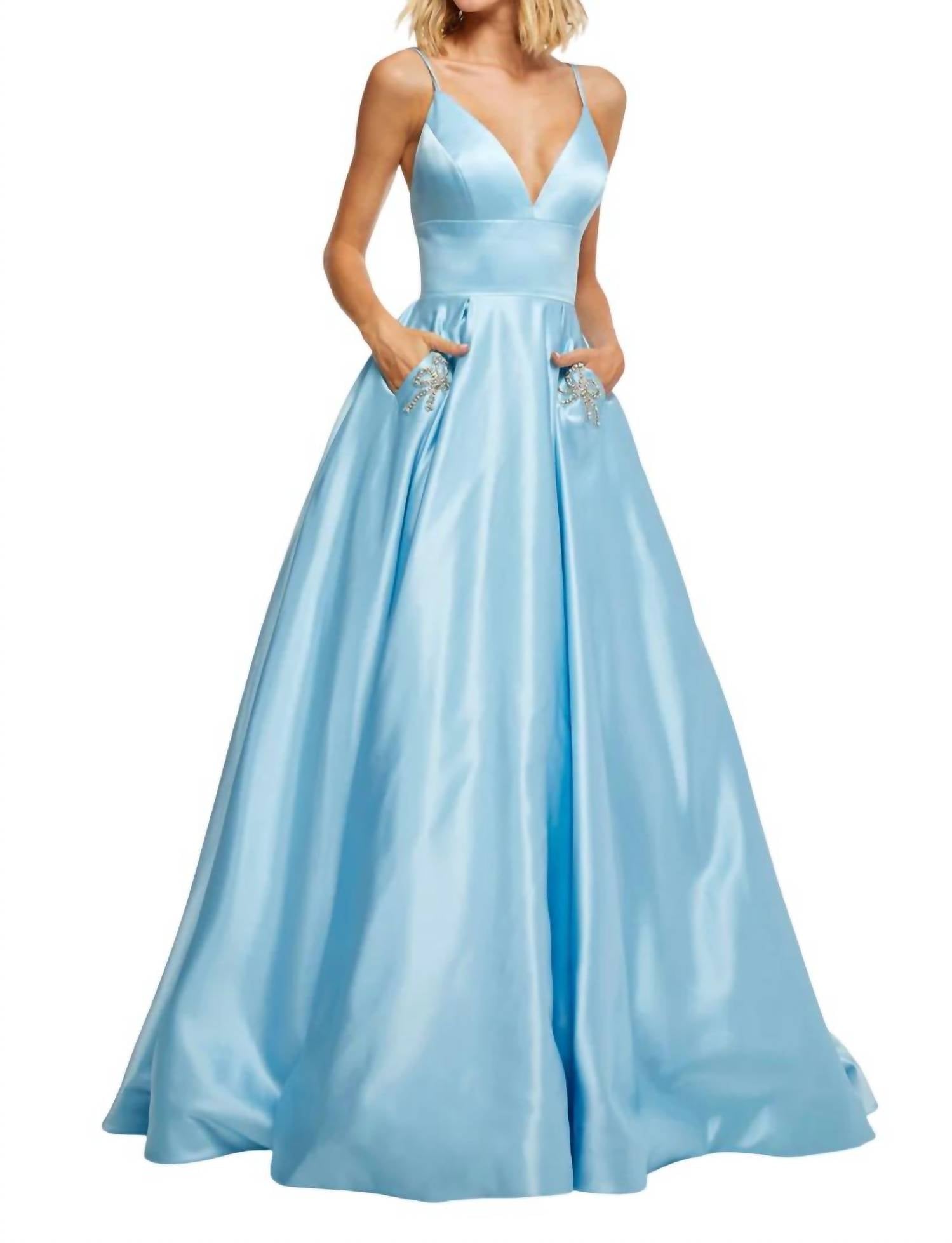 Sherri Hill - Deep V-Neckline Beaded Bow Prom Dress