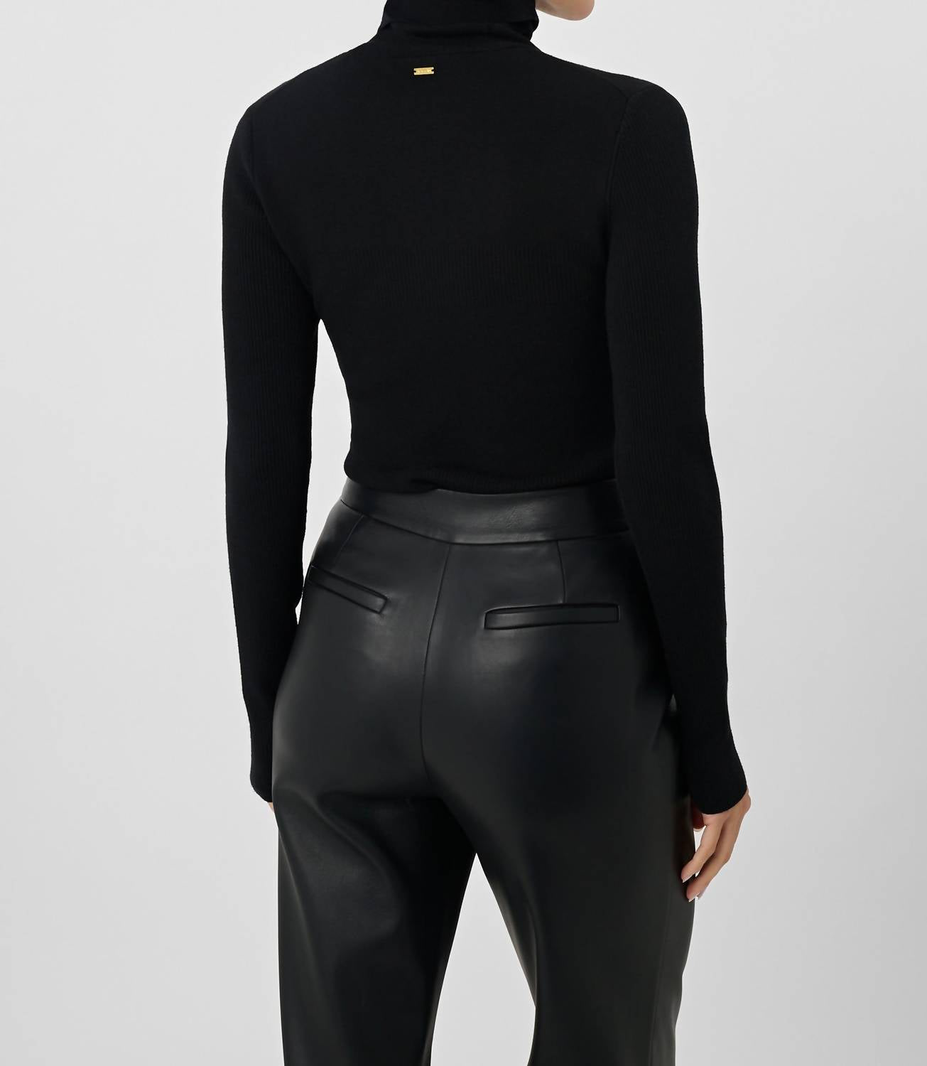 Toccin - Valeria Long Sleeve Mixed Rib Turtleneck Top