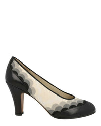 Salvatore Ferragamo - Women's Signorinella Pumps