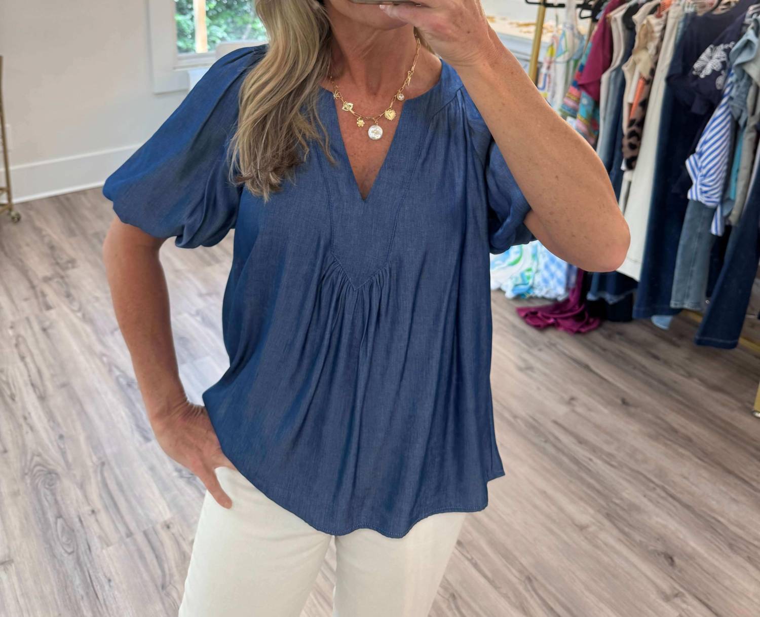 Glam - V-neck Balloon Sleeve