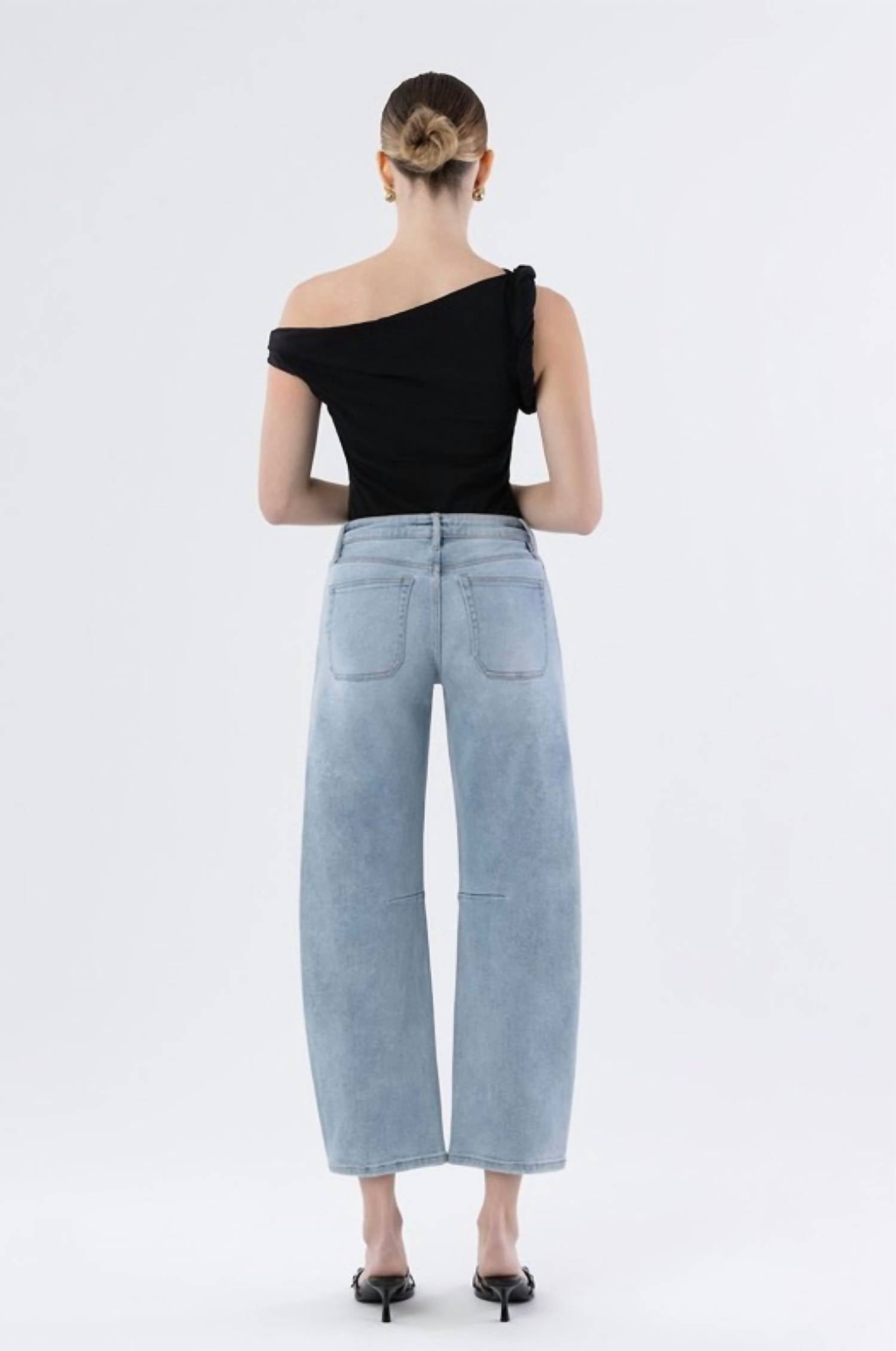 VERVET BY FLYING MONKEY High Rise Patch Pocket Barrel Jeans in blue - women's jeans - detail view