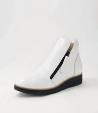 Django & Juliette - Women's Ohmy Sneaker