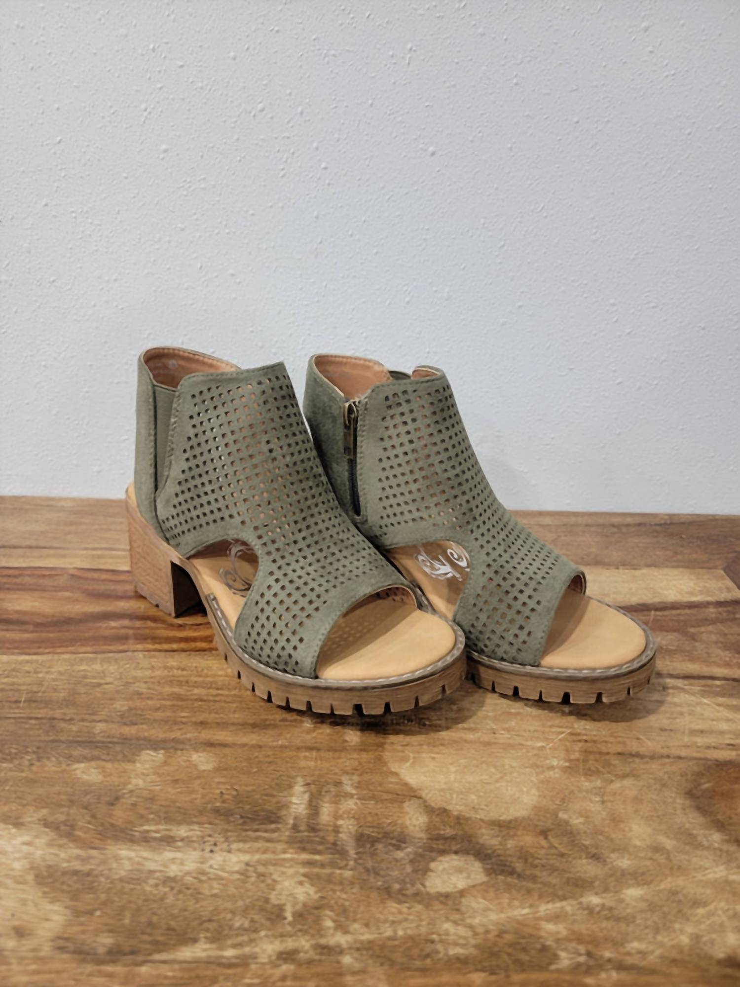 Very G - Women's Open Toe Wedge Sandal
