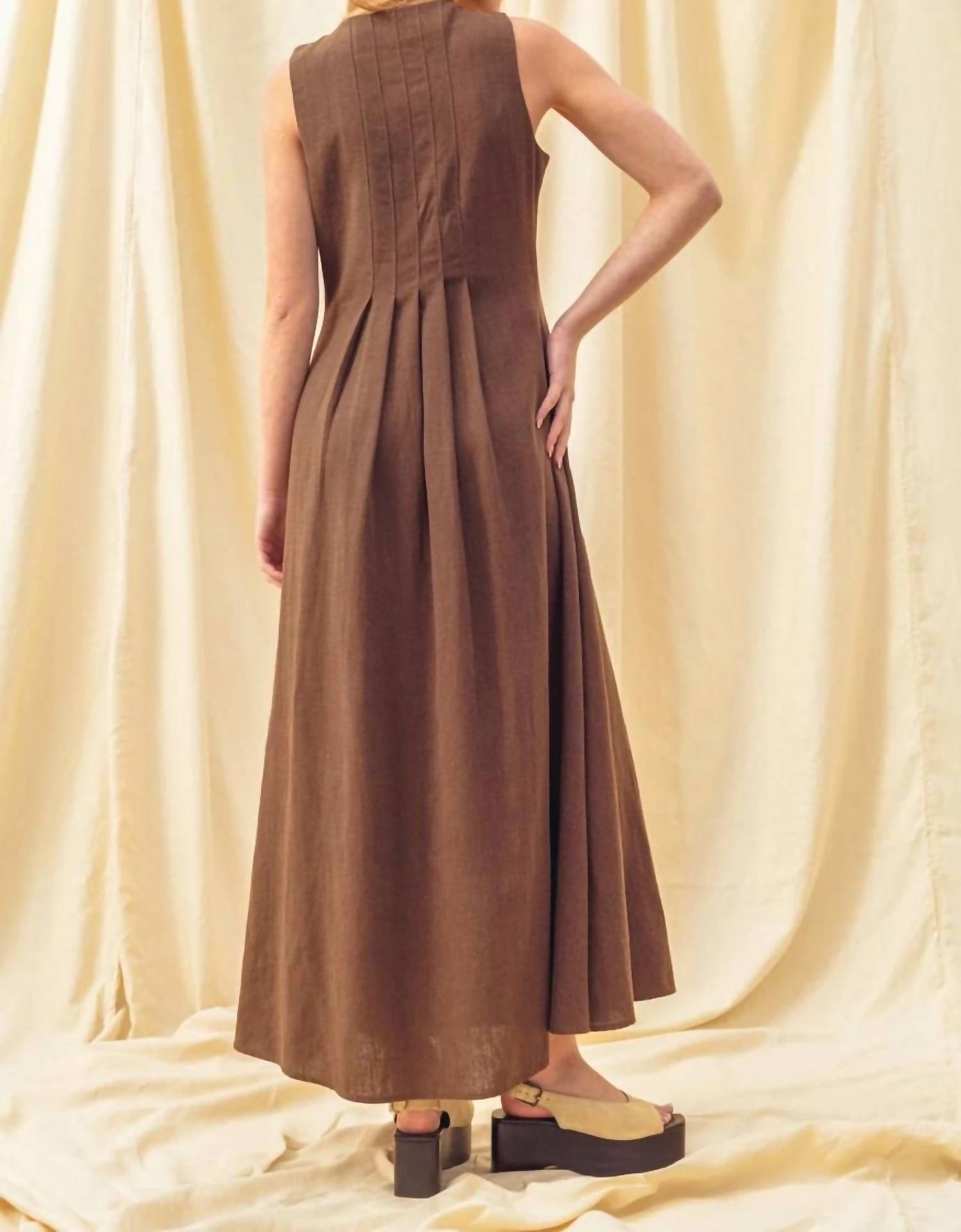 Miou Muse - Hazel Linen Maxi Dress