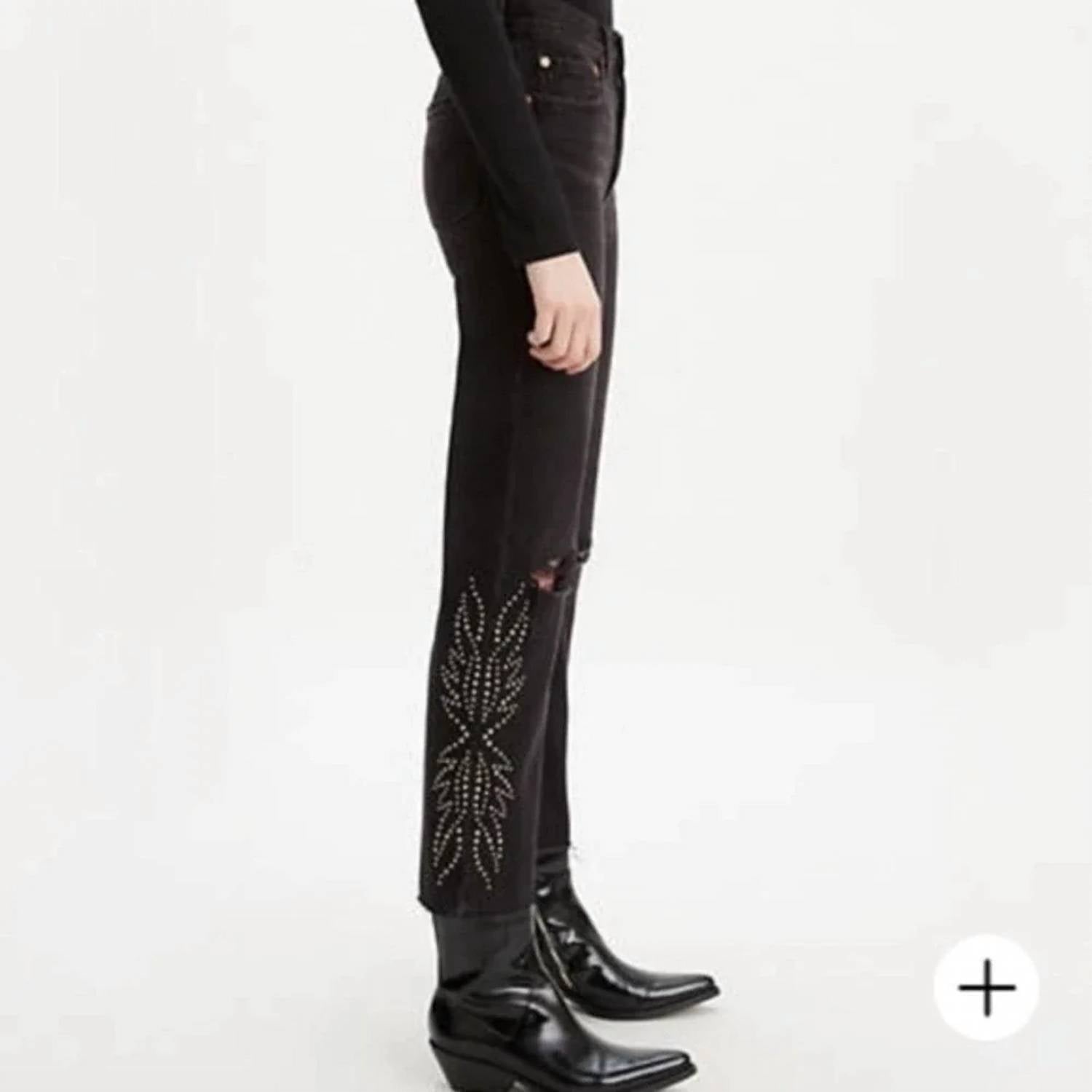 Levi'S - Women's 501 Original Cropped Studded Jeans