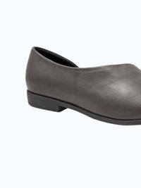Bueno - Women's Brandi Flats