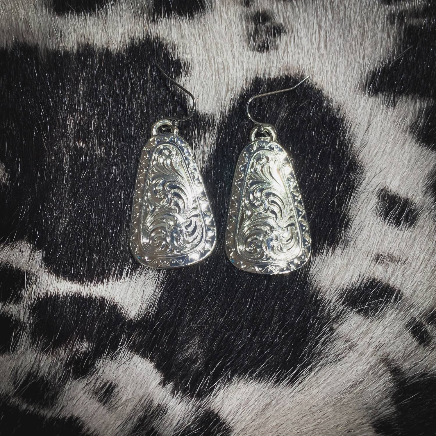Montana Silversmiths - Women's Beauty Within Earrings