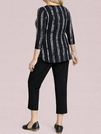 Sympli 3/4 Sleeve Go To Classic Print T Relax Top in cecily black - women's long sleeve top - alternate view
