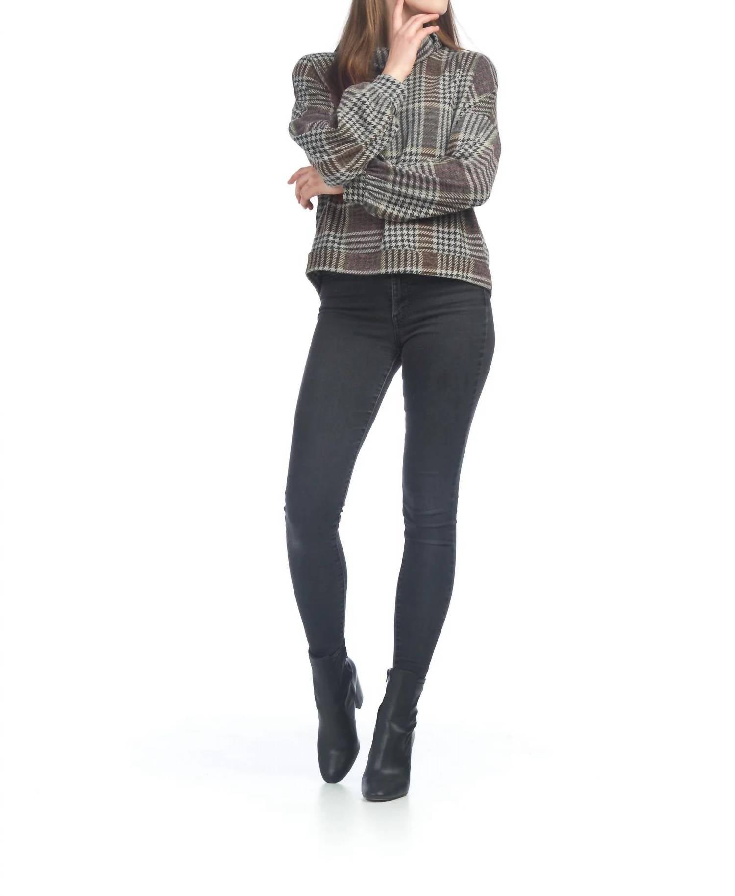 Papillon - Plaid Bishop Sleeve Sweater