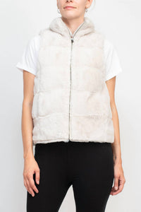 Carmen Marc Valvo - Valvo High Neck Sleeveless Faux Fur Quilted Puffer Vest Jacket